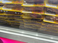 -周黑鸭(北京海淀区新中关店)