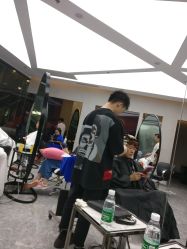 -变画·发型STUDIO