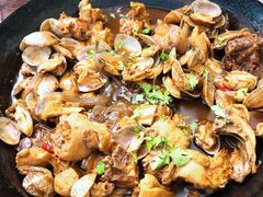 铁锅蛤蜊鸡-公寓家常菜馆(海军博物馆店)