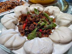 回锅牛肉荷叶饼-粤香村(清真川菜店)