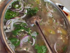 -马尔龙新疆饭店·清真(瑞景店)