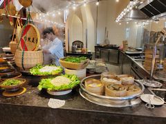 -亚龙湾希尔顿自助餐厅·海鲜·烧烤·沙滩BBQ·现场乐队