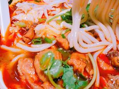 -鑫花溪牛肉米粉(人民广场店)