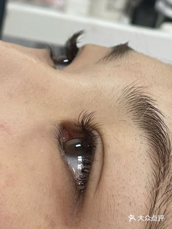 睫毛种的好，立马拥有卡姿兰大眼睛！