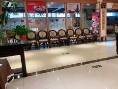 等位区-渝信川菜(西单店)