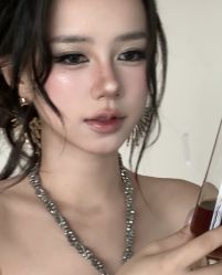 -明天见·化妆造型工作室