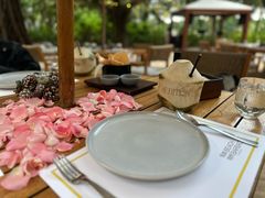 -三亚艾迪逊酒店·海滩烧烤 BARBACOA·现场乐队·浪漫晚餐·烧烤海鲜