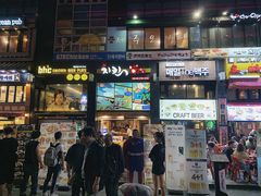 -BHC炸鸡(明洞总店)