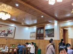 -芦茨金富饭庄·25年老字号·专做稻草鸡