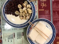 -赵记传承特色牛奶甜品(泉城广场店)