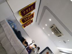 点击看大图 -蕾特恩专业祛痘·皮肤管理