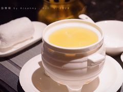 即位鱼翅-半岛翡丽海鲜自助餐厅(观风亭店)