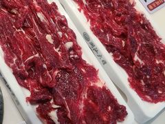 尊品黄肥牛（吊龙）-潮汕大目牛肉火锅(水围店)