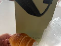 -Dough&Joe团憩(瑞虹天地月亮湾店)