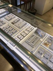 -明牌珠宝(新百店)