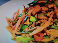 -湘渝人家·川湘菜(十里河店)