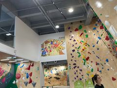 -ROCKPLUS攀岩馆(环宇城店)