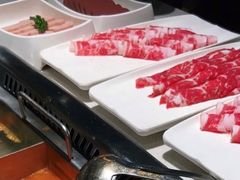 -海底捞火锅鲜切牛肉主题店(长寿路店)