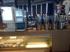 -荣誉国际酒店-云顶旋转餐厅
