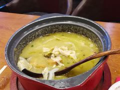 -周鱼小馆石锅酸菜鱼(活力汇店)