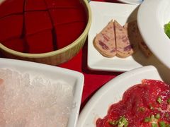 -二荆条·蜀鲜汇城市森林火锅