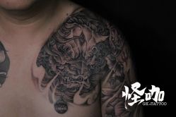 -怪咖纹身刺青