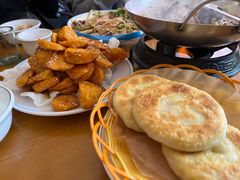 酸菜饼-鹤乡东北菜(崮山路店)