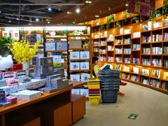 -博览书店(越秀悦汇天地店)