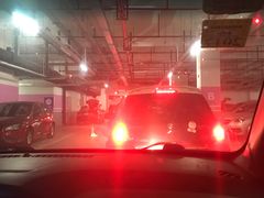 -上海跨国采购会展中心