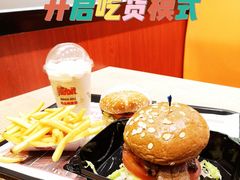 -The Habit Burger Grill 哈比特汉堡(爱琴海店)