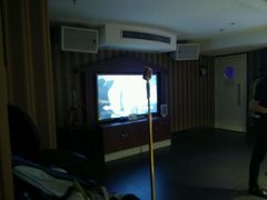 -唯爱KTV聚会餐厅(仙林东城汇店)