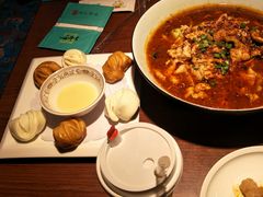 -川人百味·水煮活鱼(赛罕万达店)