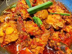 -野山舂·贵州现舂酸汤火锅(鸿通城店)