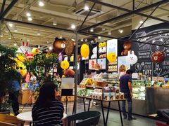 -LINE FRIENDS Garosu-gil Flagship Store