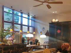-银米·云南传统过桥米线(双廊黑金冠店)