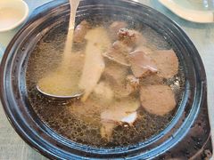 茶油土鸭汤/份-茶油香闽南菜·花园餐厅(前埔店)