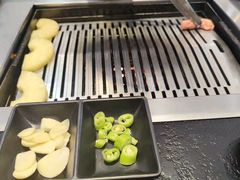 -臻牛烤肉
