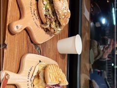 -Catch Bagel(芳草地店)