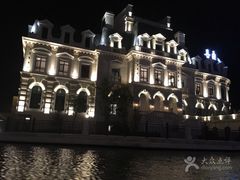 -东港音乐喷泉广场