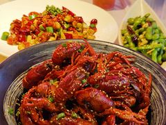 -肥肥虾庄·金牌油焖大虾(沙湖店)