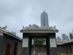 -万绿园