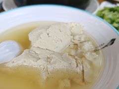 -土砂锅生态山庄·非遗砂锅雅鱼