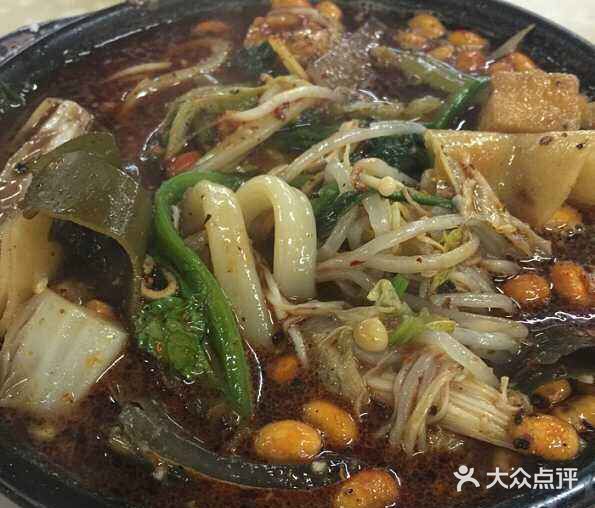 齐先生风味砂锅居(长春总店)