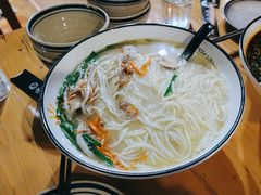 小锅米线-蜗牛的家旅行主题云南菜餐厅.小酒馆(护国寺店)