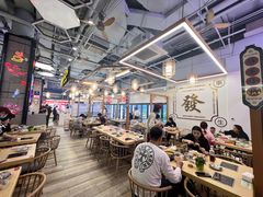 -杨老板·海鲜集市火锅·鲜切牛肉(中防万宝店)