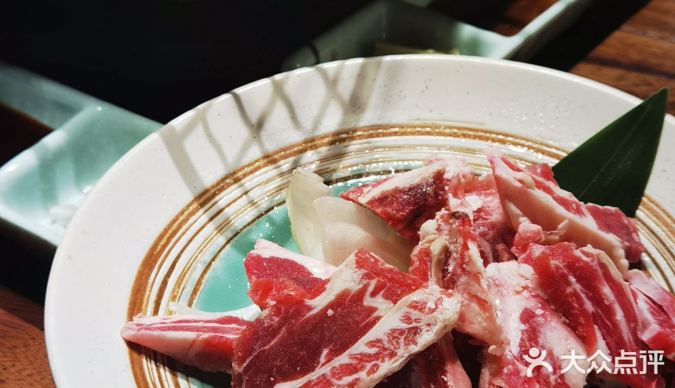 挑个雪天❄️来樱花树下烤肉肉🥩