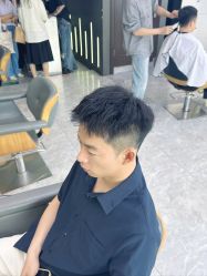 -藤野造型烫发染发