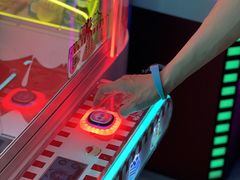 -涨巢·潮玩水疗局