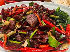 -老滇山寨•云南特色菜•地方菜•民族风情歌舞表演(金碧店)