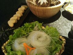 -湊湊火锅·茶憩(新中关购物中心店)
